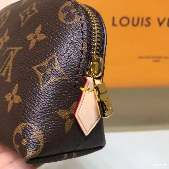COSMETIC VUITTON LOUIS POUCH 0606